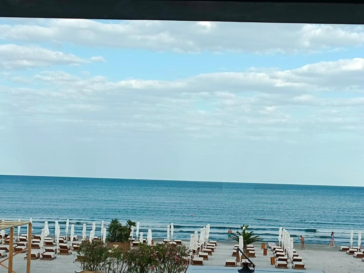 Apartament Ella Front View Năvodari Εξωτερικό φωτογραφία